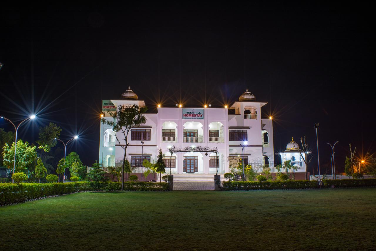 Tiger Hill Homestay Удайпур Екстериор снимка