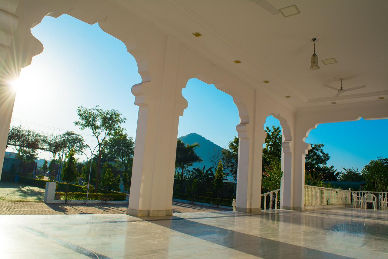Tiger Hill Homestay Удайпур Екстериор снимка