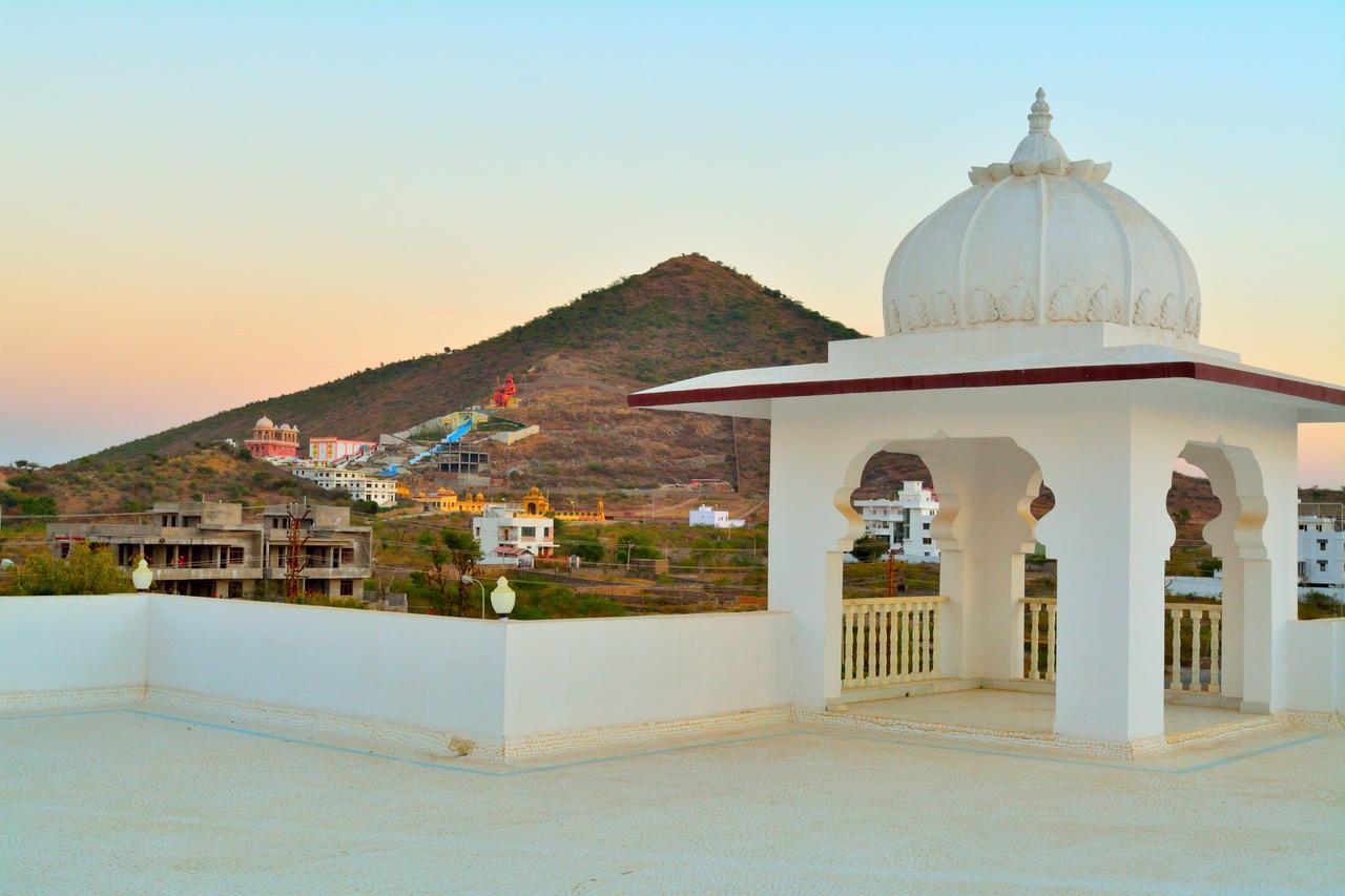 Tiger Hill Homestay Удайпур Екстериор снимка